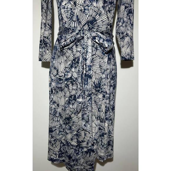 BANANA REPUBLIC Blue Print V-Neck 3/4 Sleeve Belted Rayon Blend Dress Womens S - Picture 3 of 8
